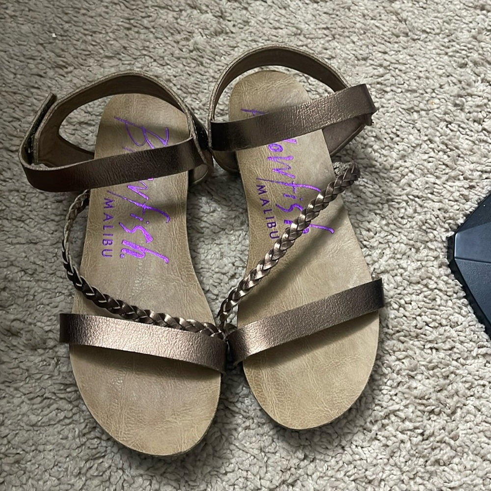 Bronze Blowfish Sandals